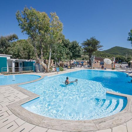 Villaggio Miramare Ливорно Екстериор снимка